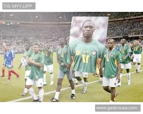 巴西足球传奇16号球衣背后的明星故事与辉煌成就