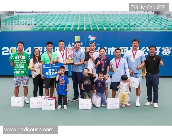 网球战术：深圳网球队的整体压制体系